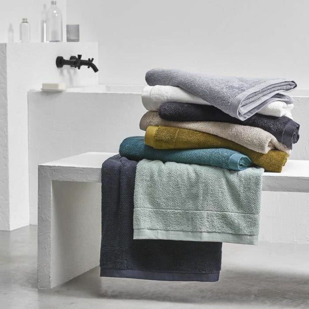 V5HBFD235382892FED9125539E4B0F974EFR6684966P5