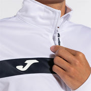 V3H0621650E0FDAB40FFE713FF500C68109R6174986P4